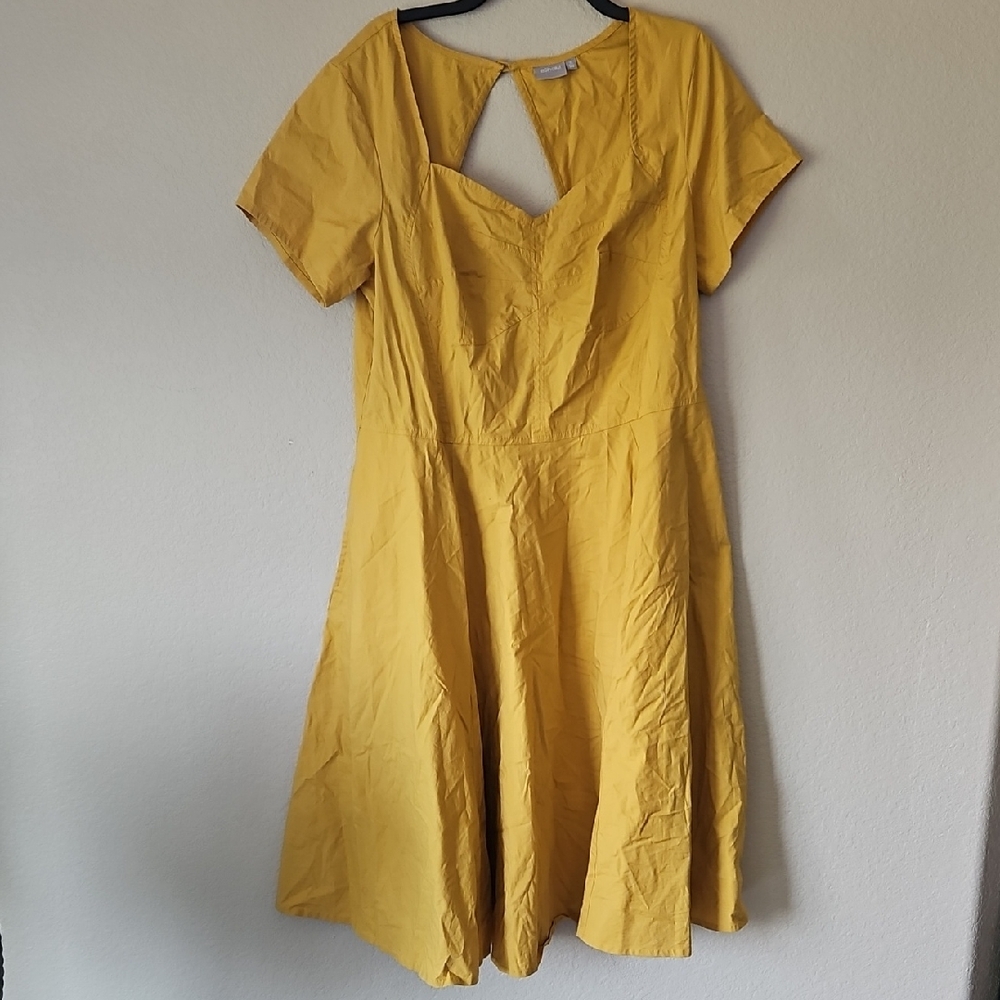 Eshakti 1X‎ / 18W Yellow Dress